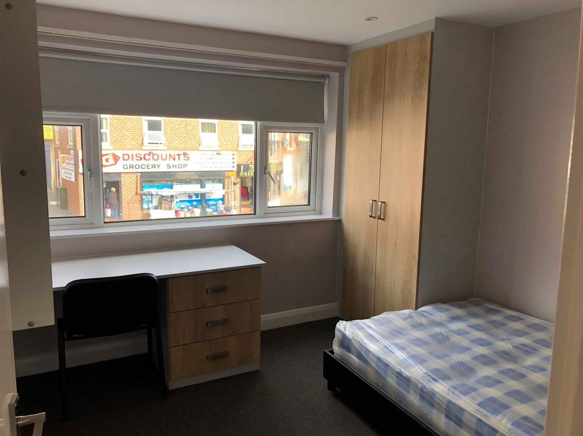 3 bedroom house for rent Woodhouse Street, Leeds, LS6 2NY UniHomes