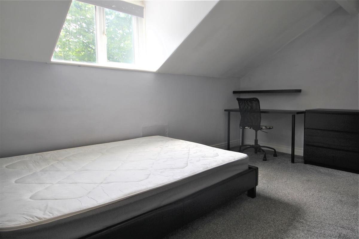 6 bedroom house for rent Langdale Terrace Leeds, LS6 3DY | UniHomes