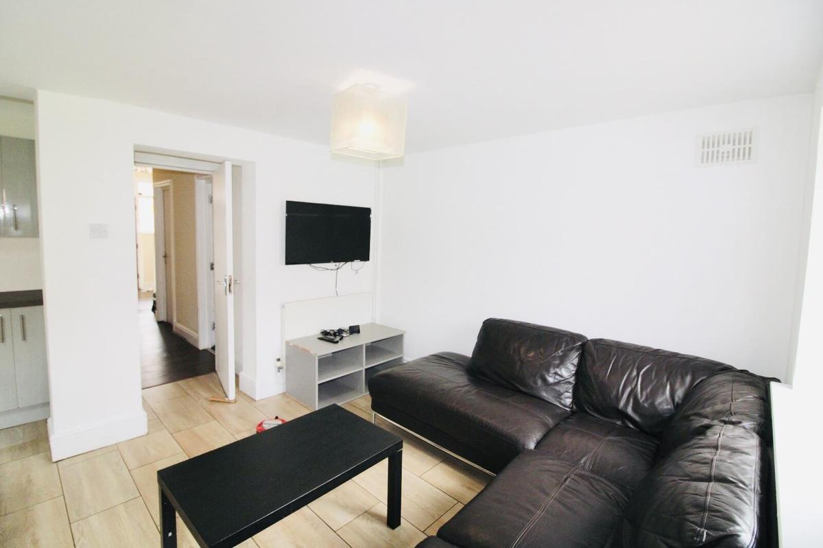 5 bedroom house for rent Johnson Road, Nottingham, NG7 2BX UniHomes