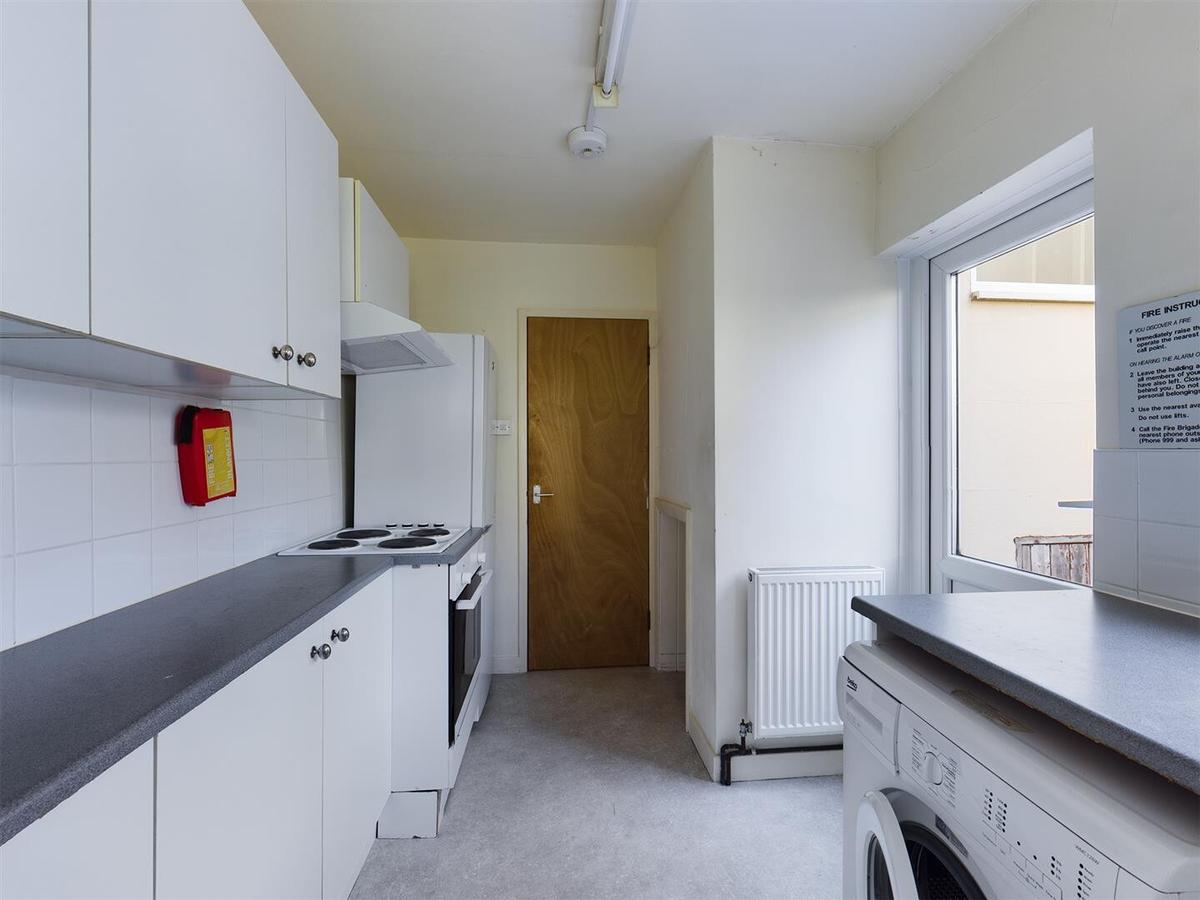 4 bedroom house for rent Carlyle Street, Brighton, BN2 9XW UniHomes