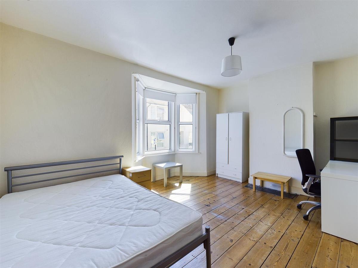4 bedroom house for rent Carlyle Street, Brighton, BN2 9XW UniHomes