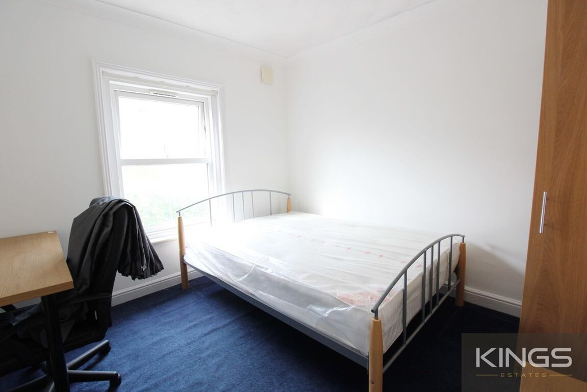 5 bedroom house for rent Tennyson Road, Southampton, SO17 2GX UniHomes