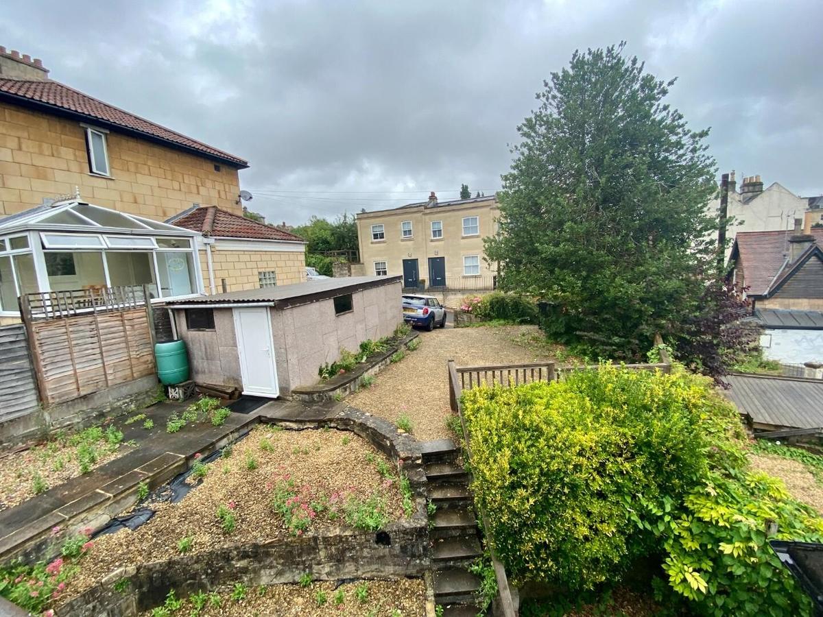 6 bedroom house for rent Upper East Hayes, Bath, BA1 6LR UniHomes