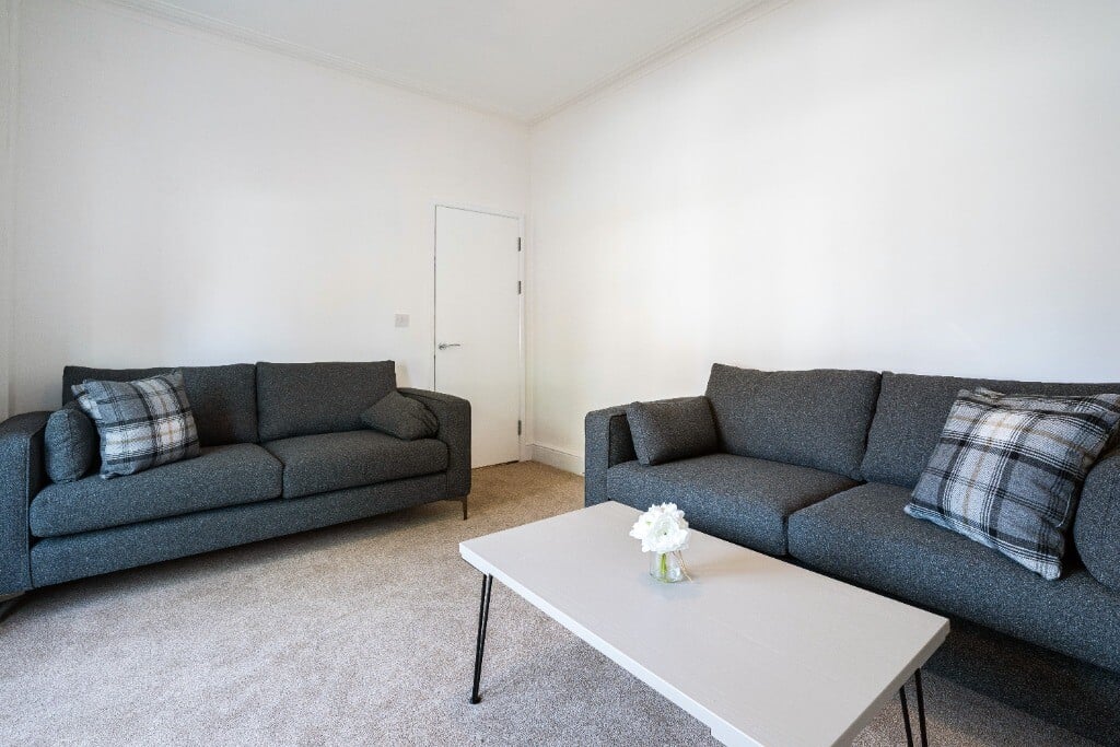 2 bedroom house for rent Gerald Road, Manchester, M6 6BF UniHomes