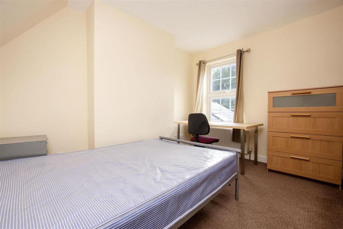 3 bedroom house for rent Harborne Park Road Birmingham, B17 0PS UniHomes