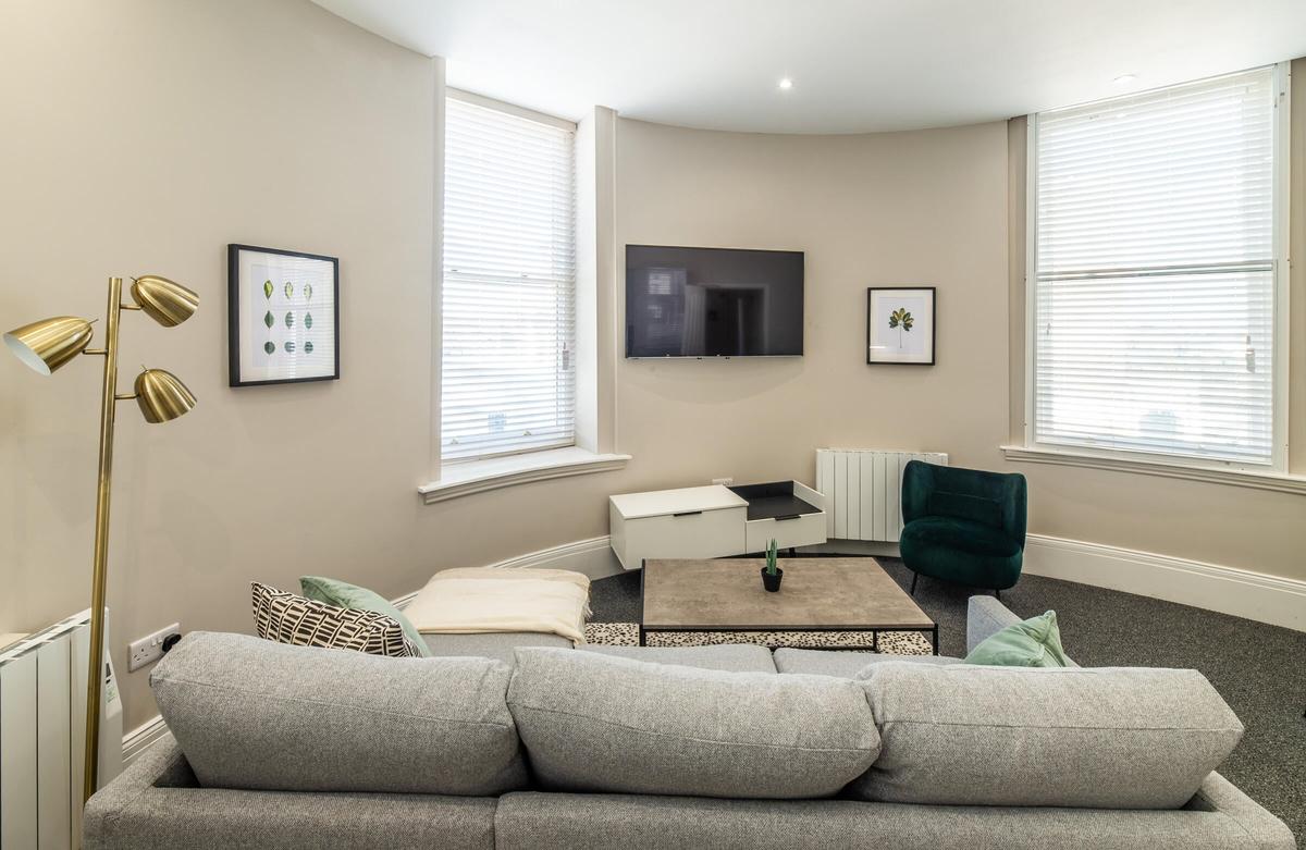 3 bedroom apartment for rent Derby Road, Nottingham, NG1 5FG UniHomes