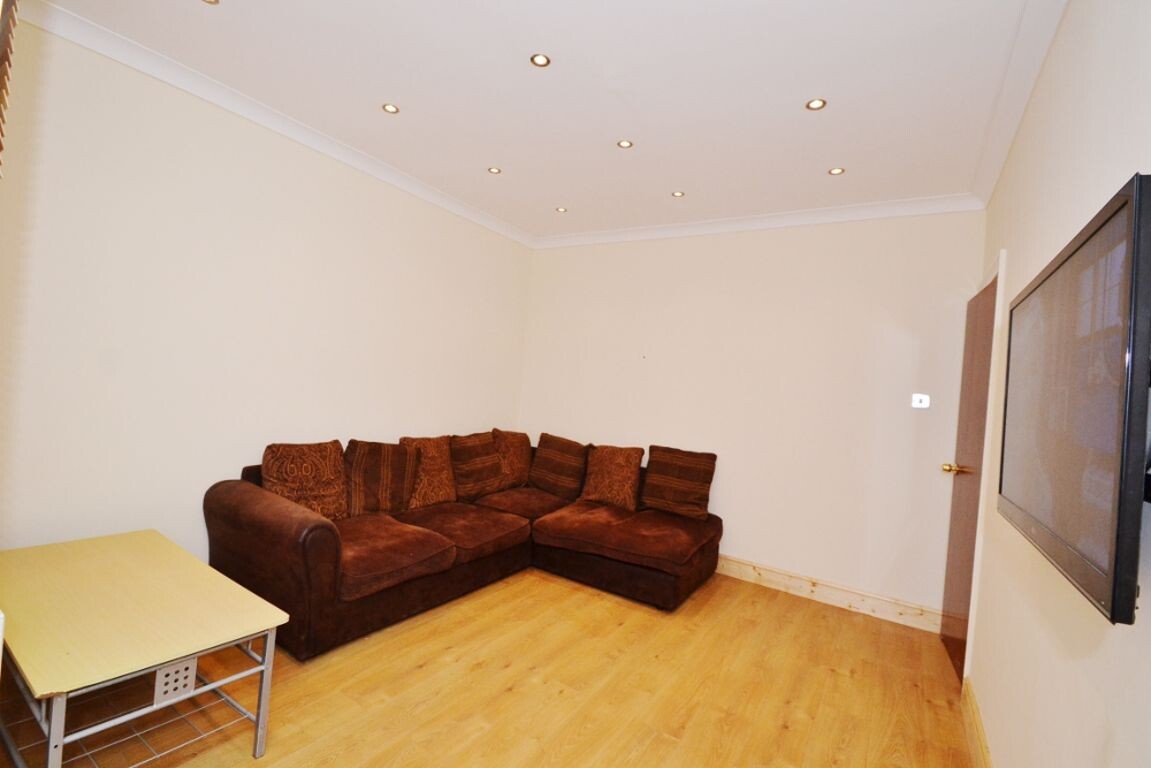 6 bedroom house for rent Ilkeston Road, Nottingham, NG7 3HF UniHomes