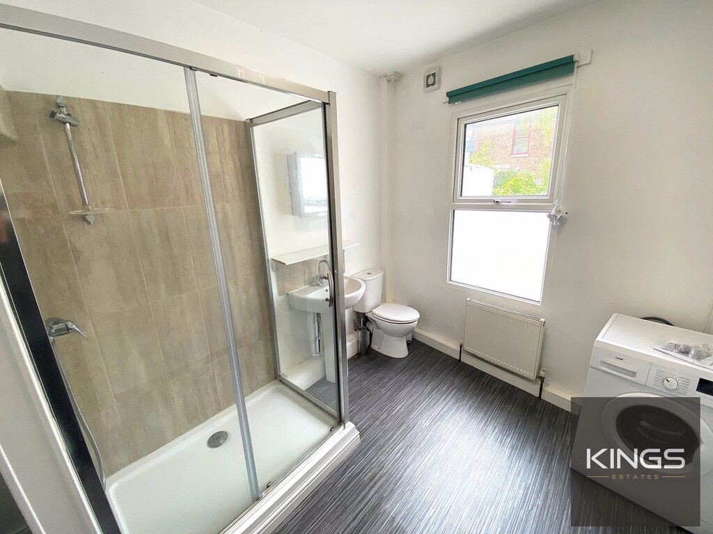 2 bedroom house for rent Fawcett Road, Portsmouth, PO4 0DW UniHomes