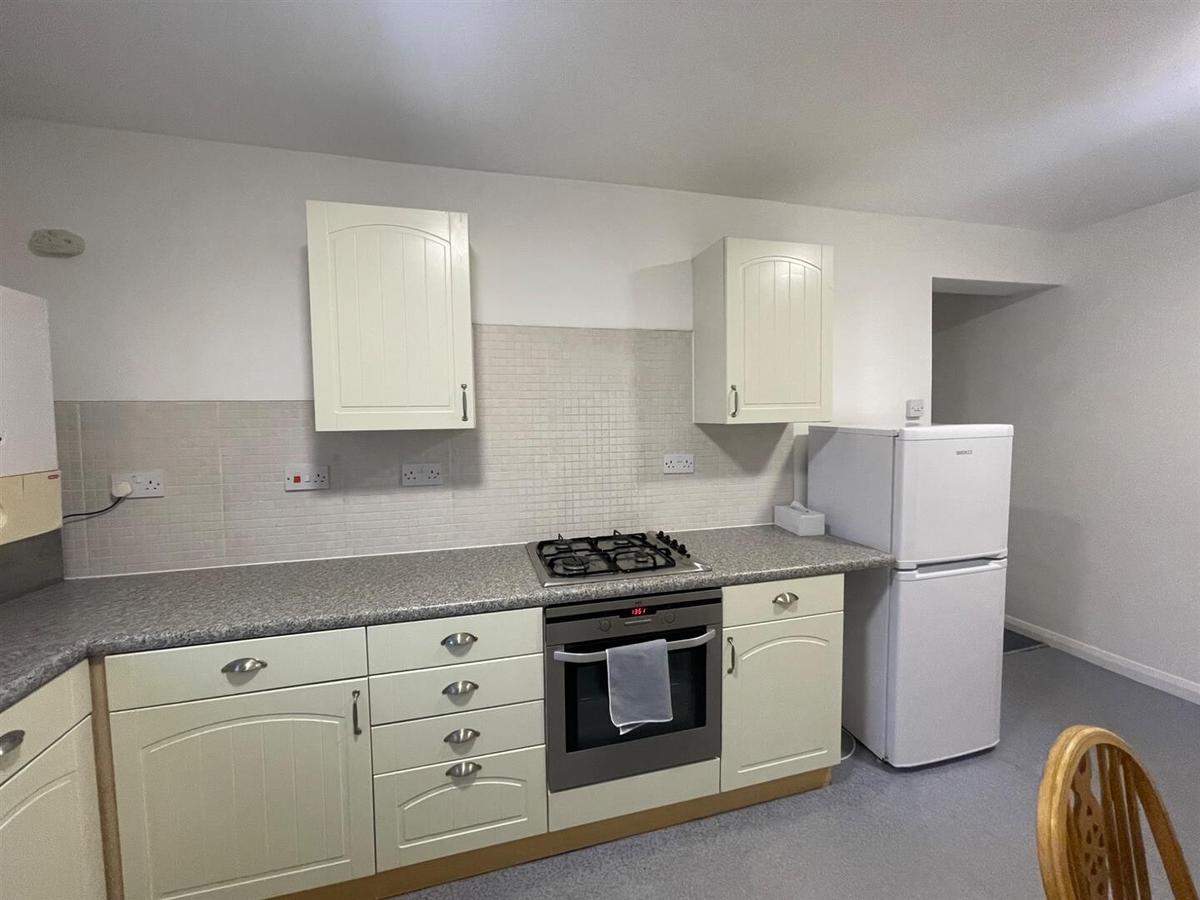 3 bedroom apartment for rent St. Marks Street, Brighton, BN2 5JH UniHomes