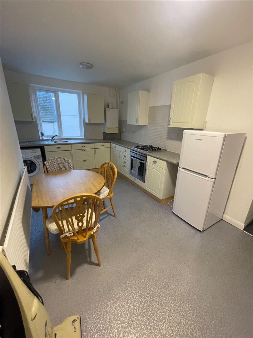 3 bedroom apartment for rent St. Marks Street, Brighton, BN2 5JH UniHomes