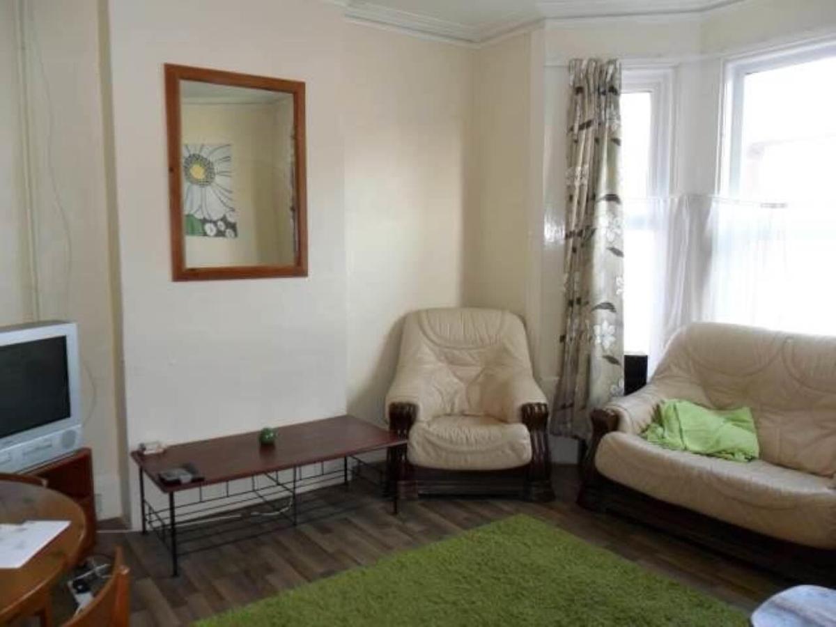 6 bedroom house for rent Upper Lewes Road, Brighton, BN2 3FG UniHomes