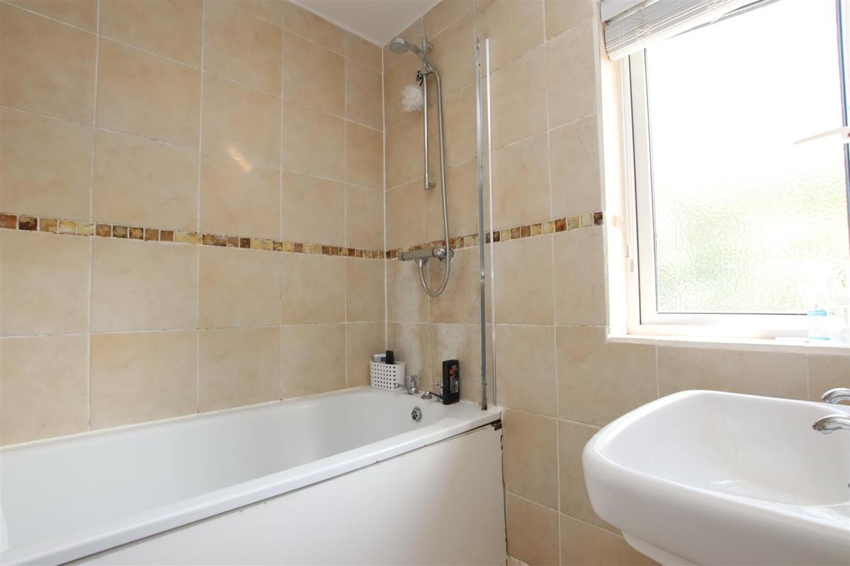 4 bedroom house for rent Sheridan Road, Bath, BA2 1RB UniHomes