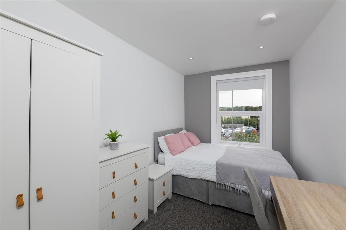 5 bedroom house for rent Argyle Terrace, Bath, BA2 3DB UniHomes