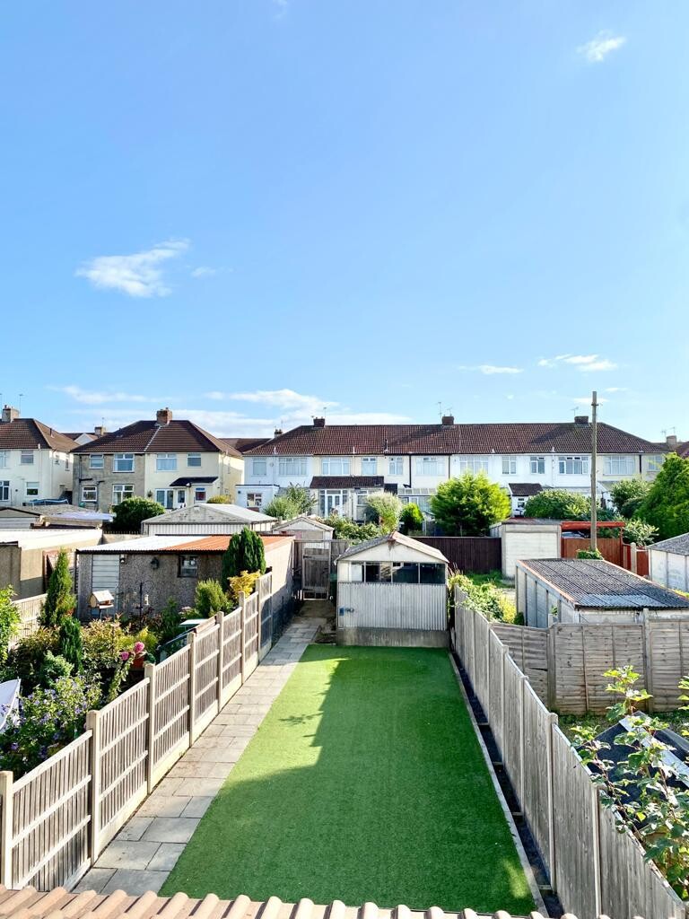 4 bedroom house for rent Station Road, Bristol, BS34 7JJ UniHomes