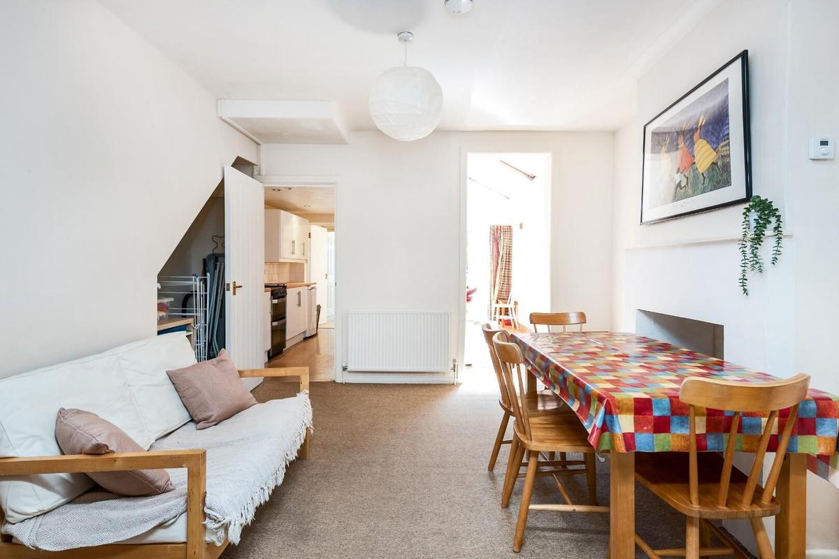 4 bedroom house for rent Coronation Avenue, Bath, BA2 2JT UniHomes