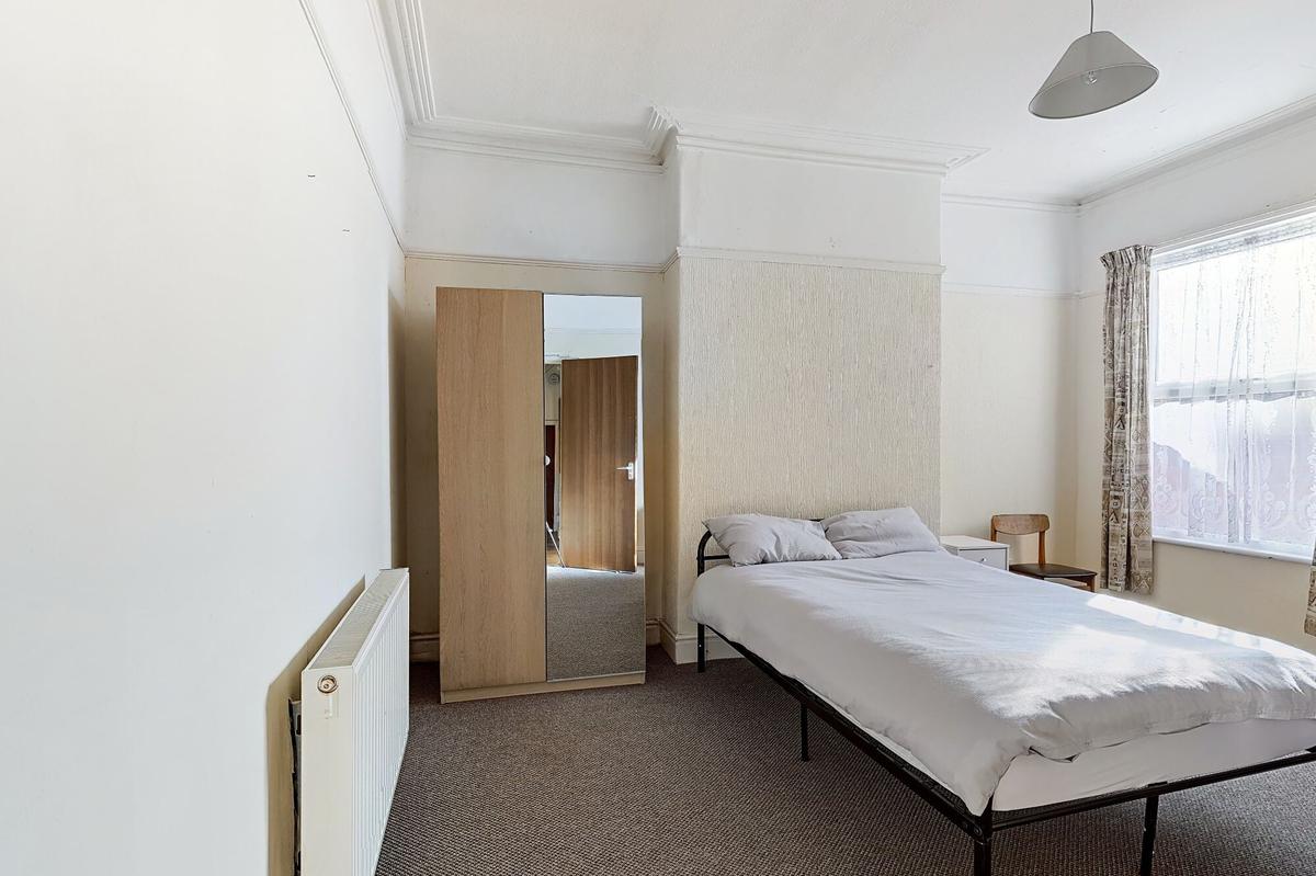 6 bedroom house for rent Ferndale Road, Liverpool, L15 3JY UniHomes