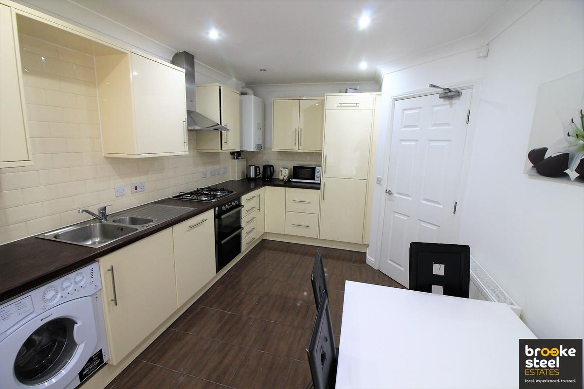 4 bedroom house for rent Bandy Fields Place, Manchester, M7 2ZT UniHomes