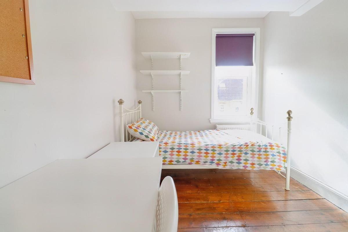 5 bedroom house for rent Kensington Gardens, Bath, BA1 6LH UniHomes