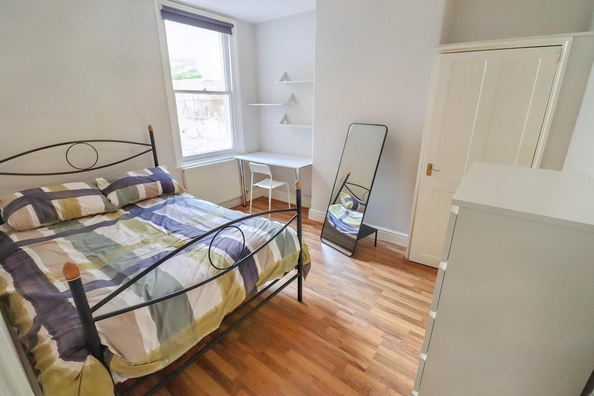 5 bedroom house for rent Kensington Gardens, Bath, BA1 6LH UniHomes