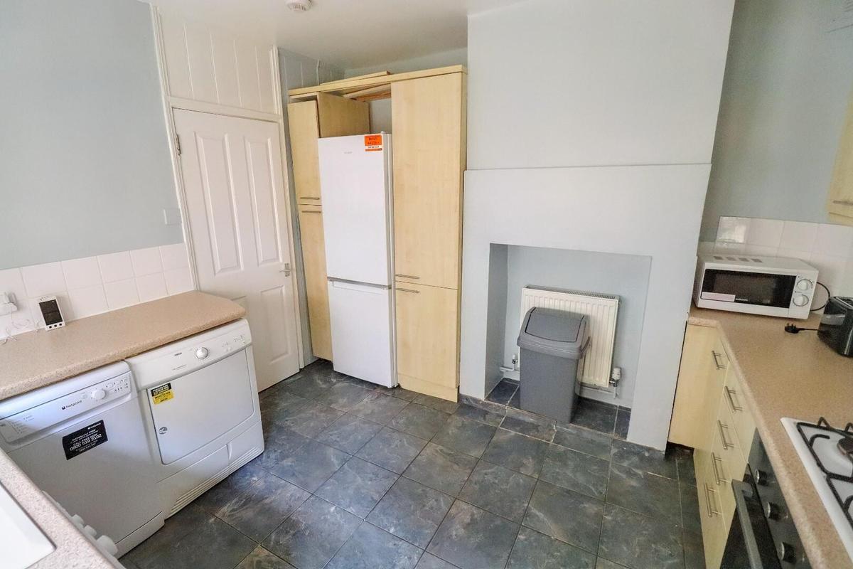 5 bedroom house for rent Kensington Gardens, Bath, BA1 6LH UniHomes