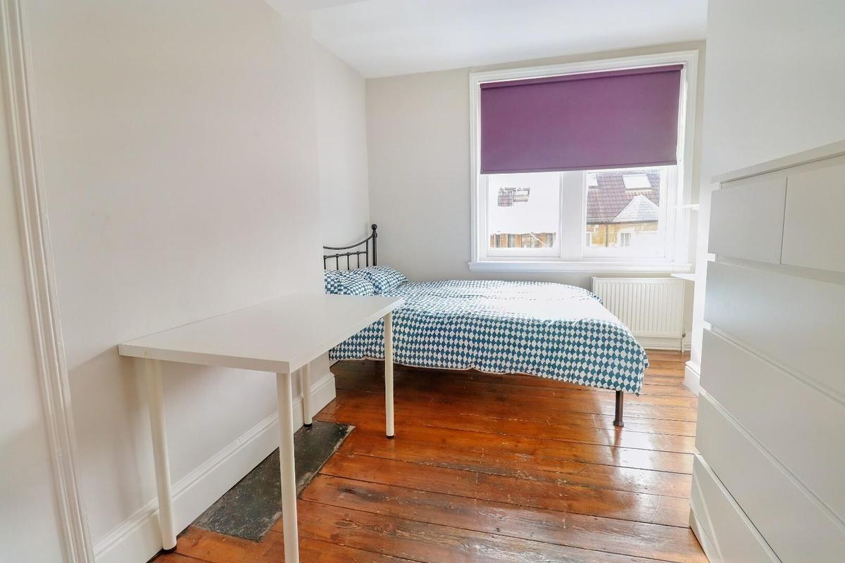 5 bedroom house for rent Kensington Gardens, Bath, BA1 6LH UniHomes