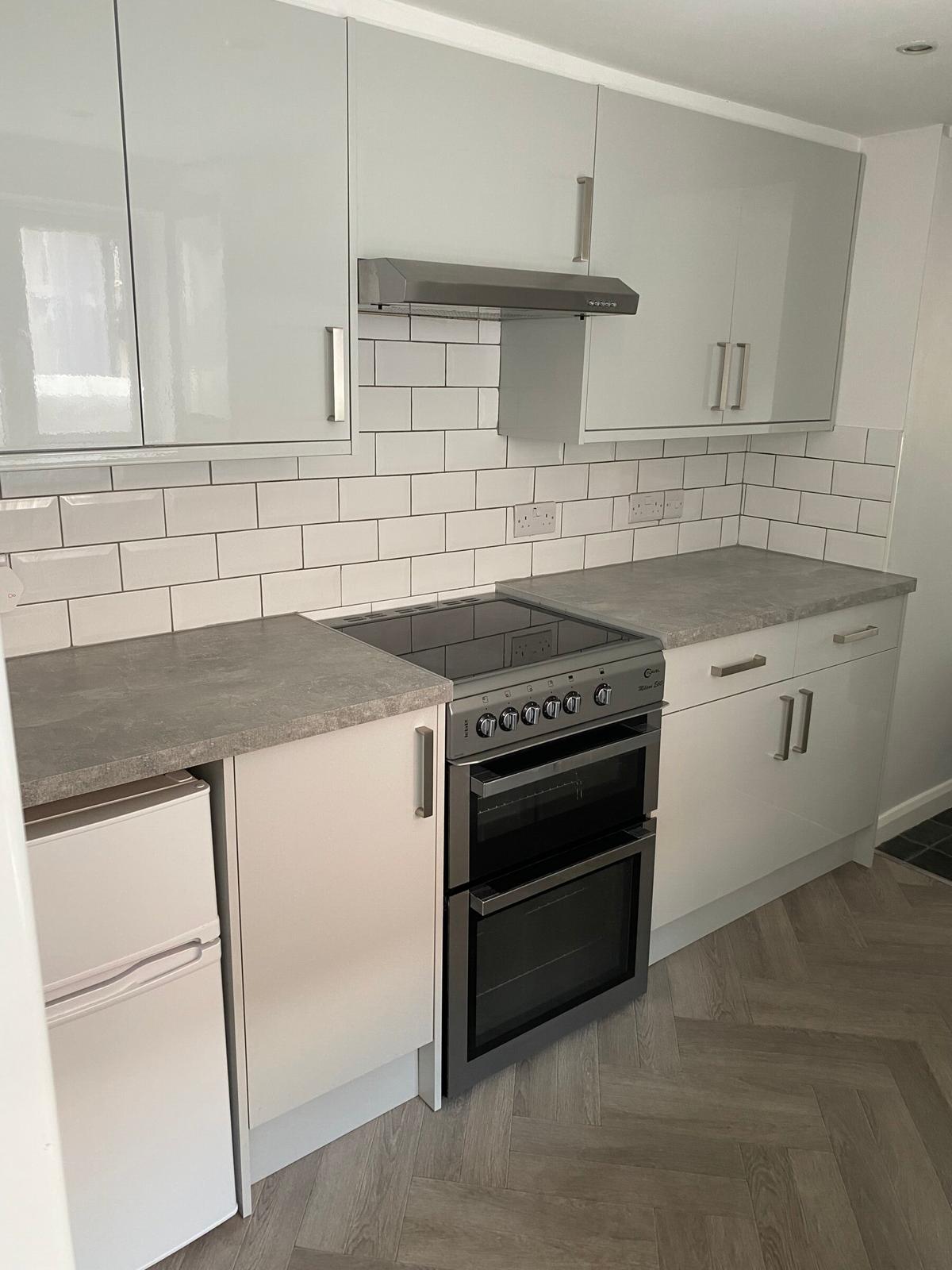 5 bedroom house for rent Donnington Gardens, Reading, RG1 5LZ UniHomes