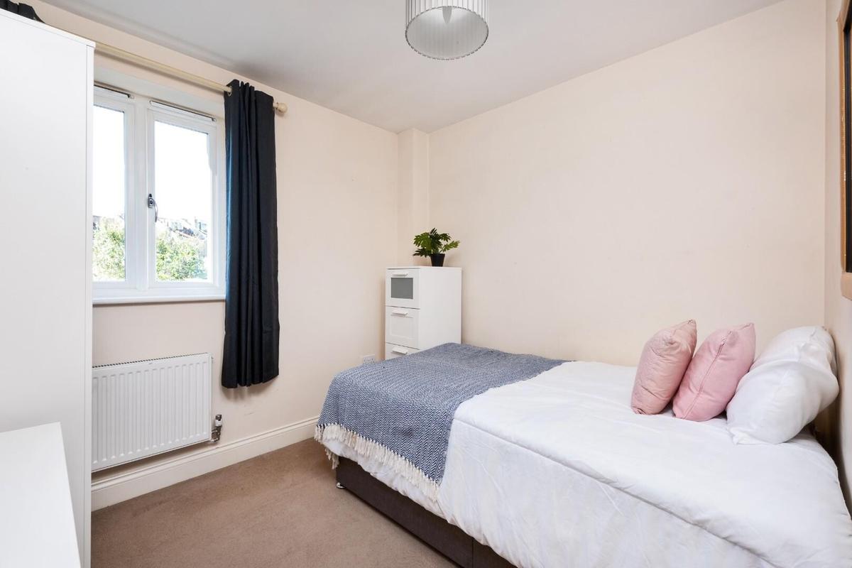 6 bedroom house for rent Linen Walk, Bath, BA1 6BZ UniHomes