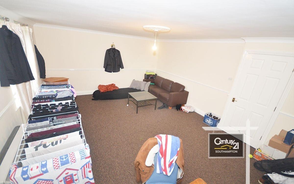 2 bedroom apartment for rent Winchester Street, Southampton, SO15 2ER