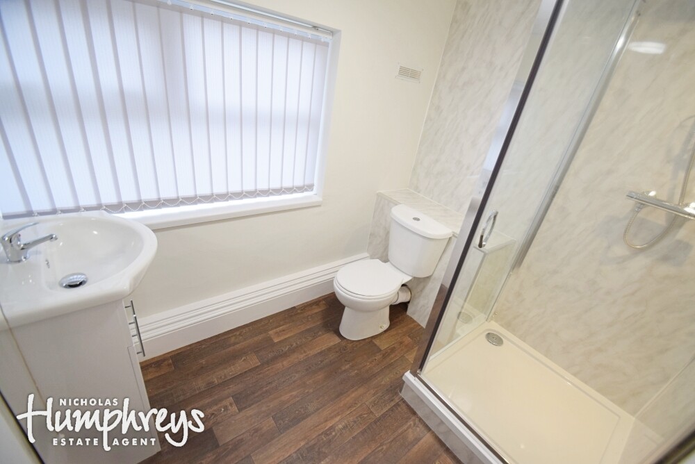 3 bedroom house for rent Victoria Street, StokeonTrent, ST4 6EH