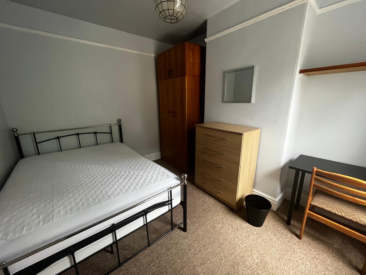 4 bedroom house for rent Ringwood Road, Bath, BA2 3JL UniHomes