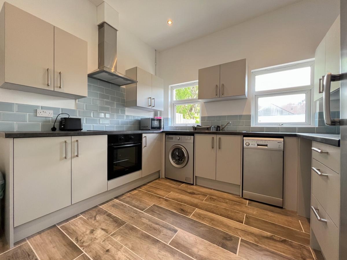 5 bedroom house for rent Pentyrch Street, Cardiff, CF24 4JX UniHomes