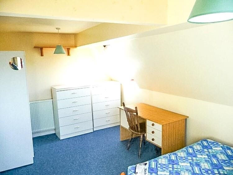 4 bedroom house for rent Lydgate Court, Sheffield, S10 5FJ UniHomes