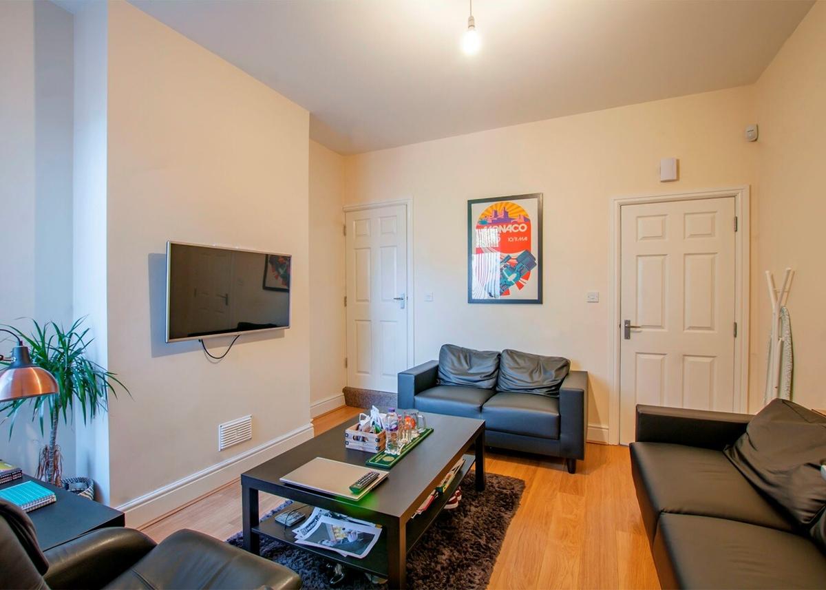 4 bedroom house on Pybus Street, Darley, Derby