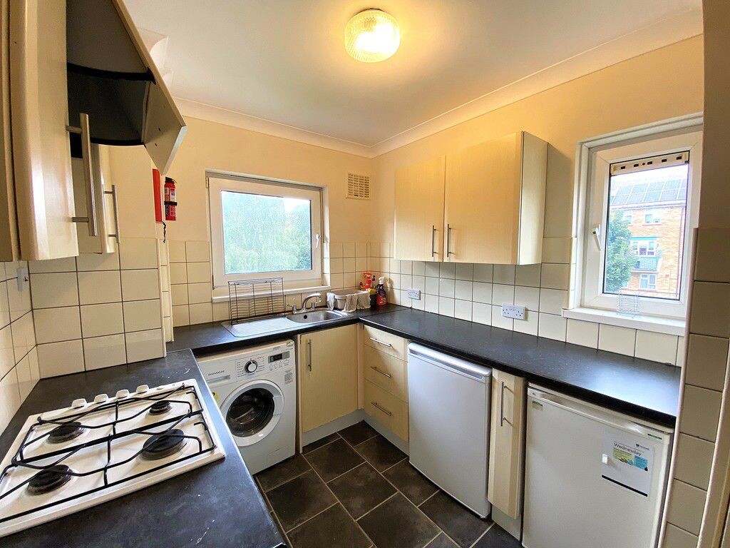 3 bedroom apartment for rent South Street, Portsmouth, PO5 4DP UniHomes