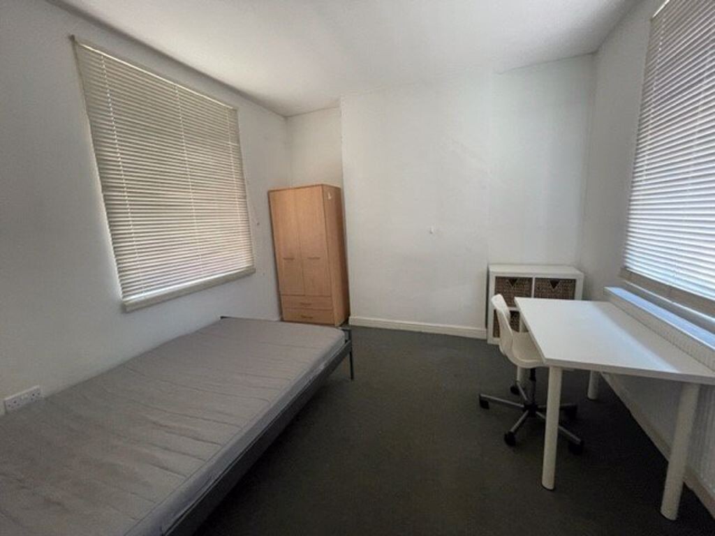 3 bedroom house for rent Thorpe Street, Leicester, LE3 5NQ UniHomes