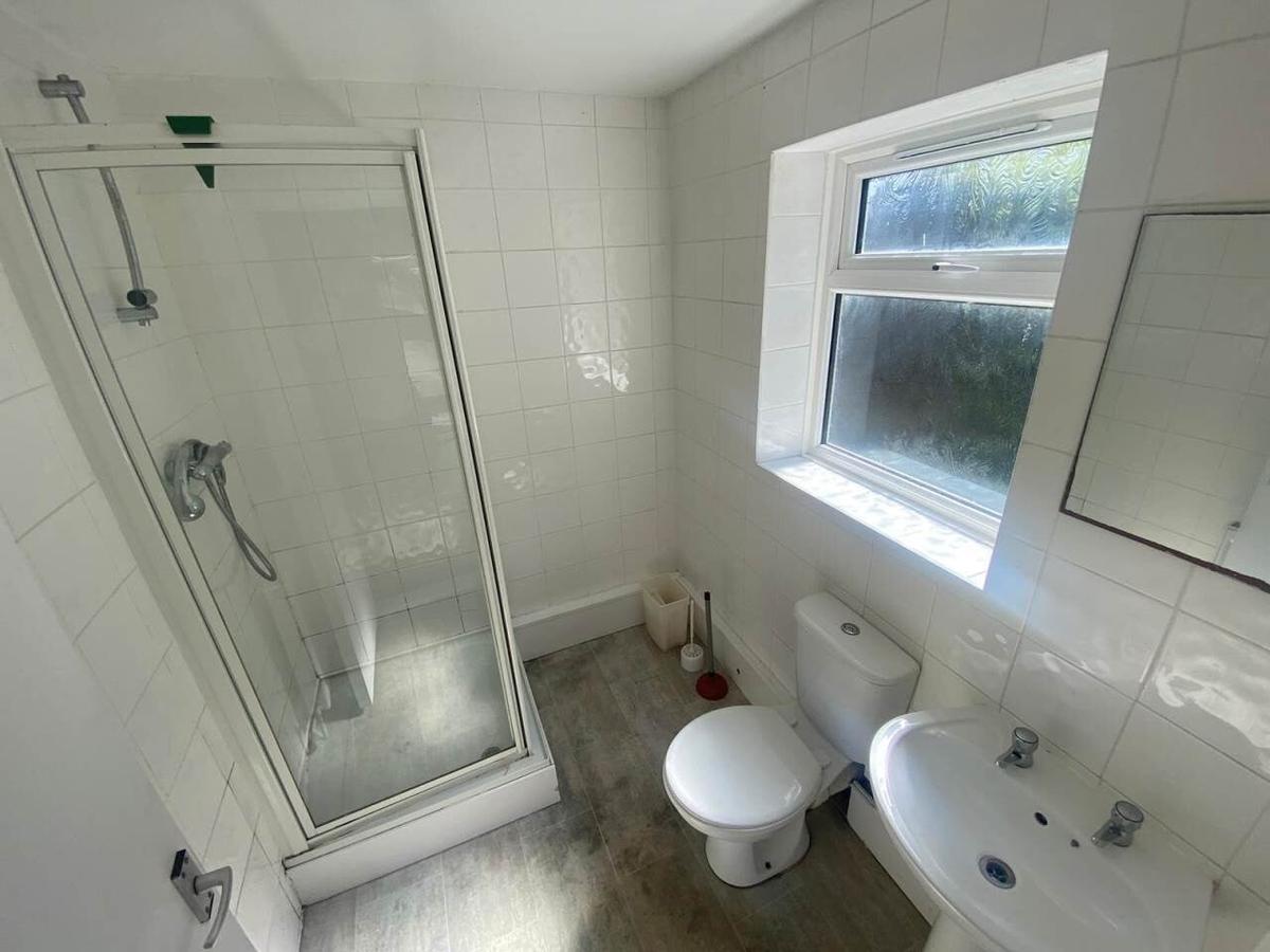 5 bedroom house for rent Richardson Street, Sandfields, City Centre