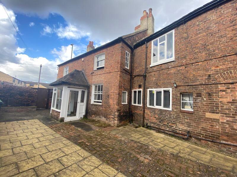 8 bedroom house on Church Street, Lenton, Nottingham