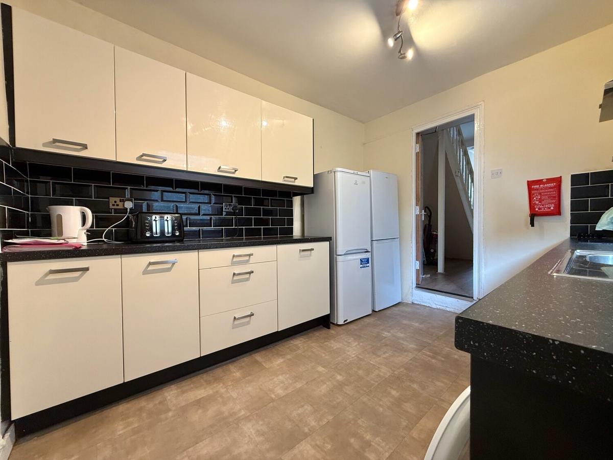 5 bedroom house on Coburn Street, Cathays, Cardiff