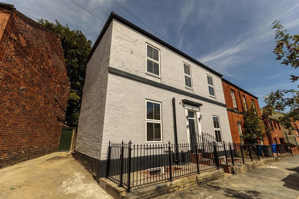 10 bedroom house on Clarke Street, Broomhall, Sheffield