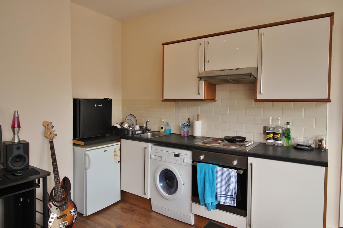1 bedroom apartment for rent Norwood Terrace Bedsit 2, Leeds, LS6 1EA