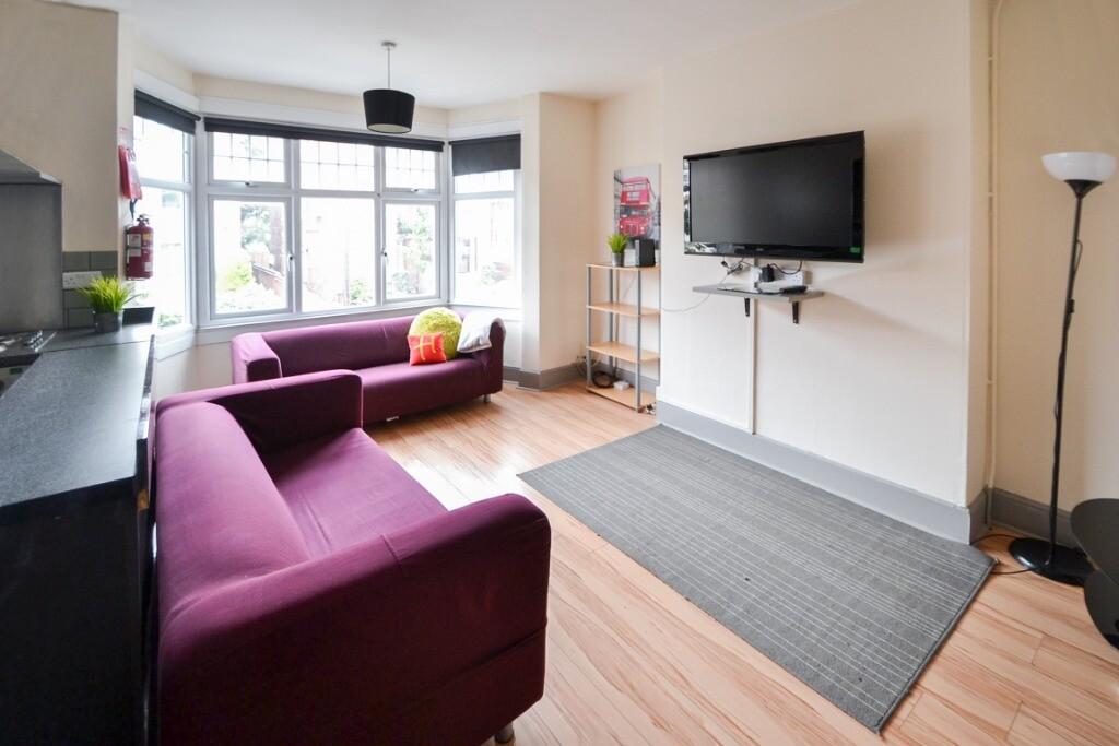 6 bedroom house for rent Gedling Grove, Nottingham, NG7 4DU UniHomes