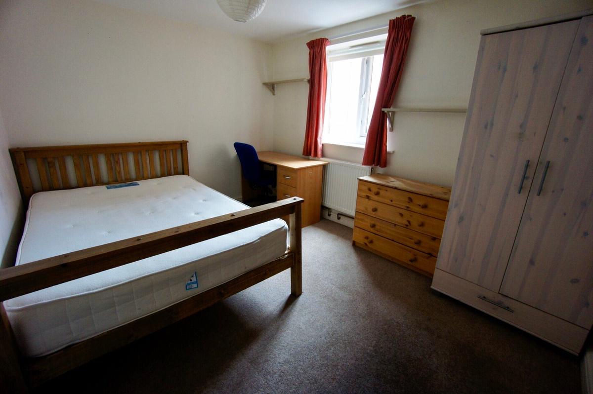 3 bedroom apartment for rent Glossop Road, Sheffield, S10 2QE UniHomes