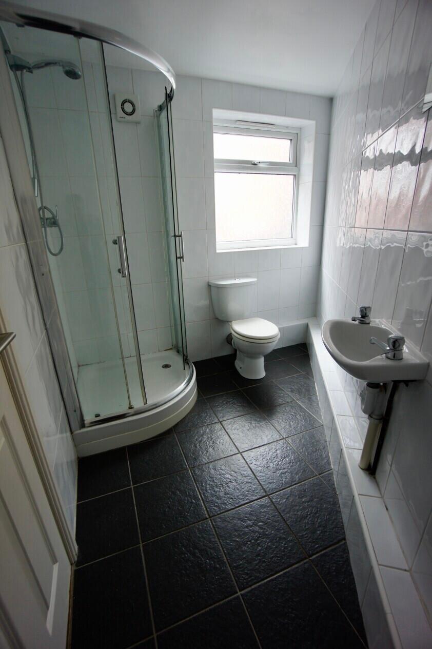 3 bedroom apartment for rent Glossop Road, Sheffield, S10 2QE UniHomes