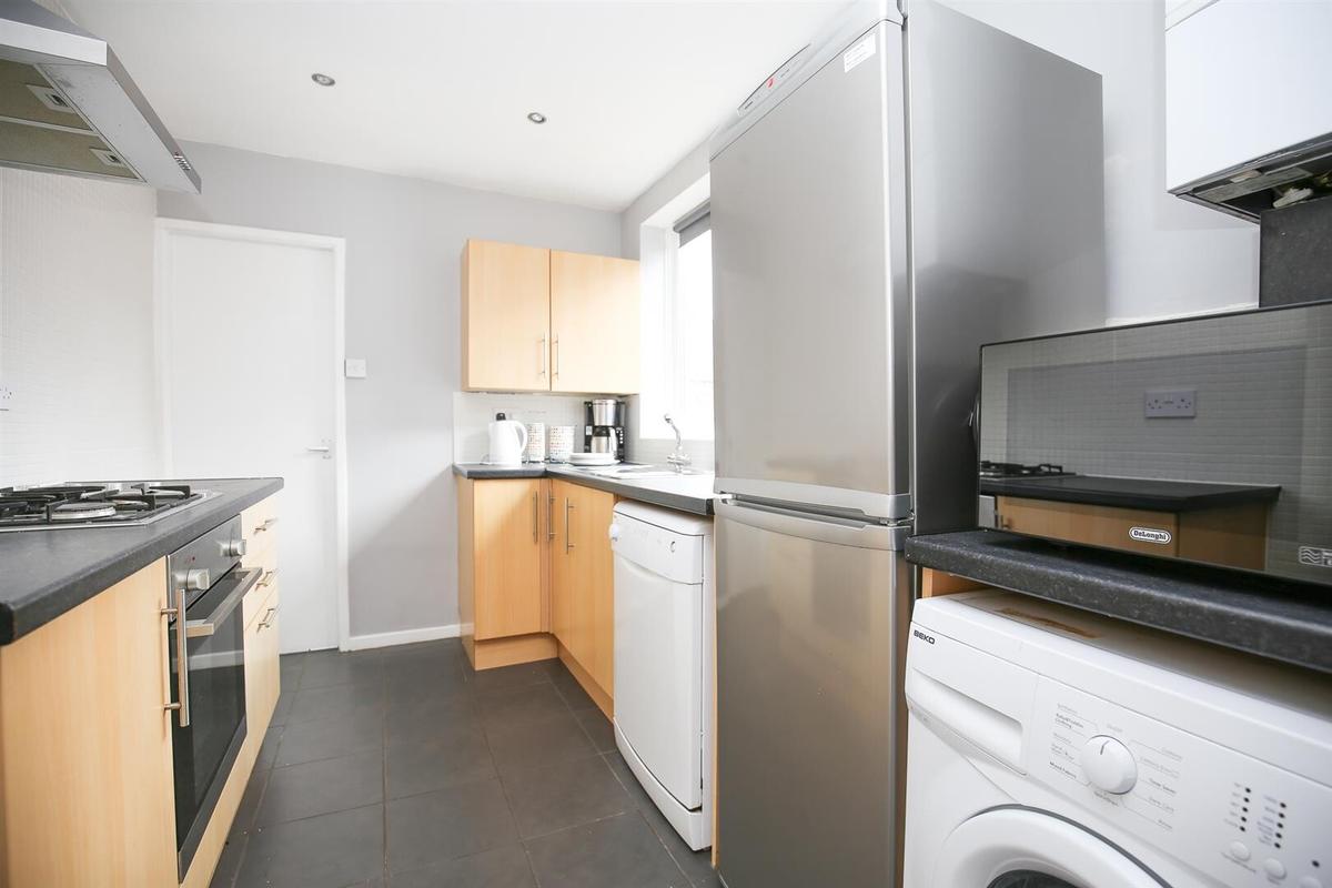3 bedroom apartment for rent South View West, Newcastle, NE6 5PP UniHomes