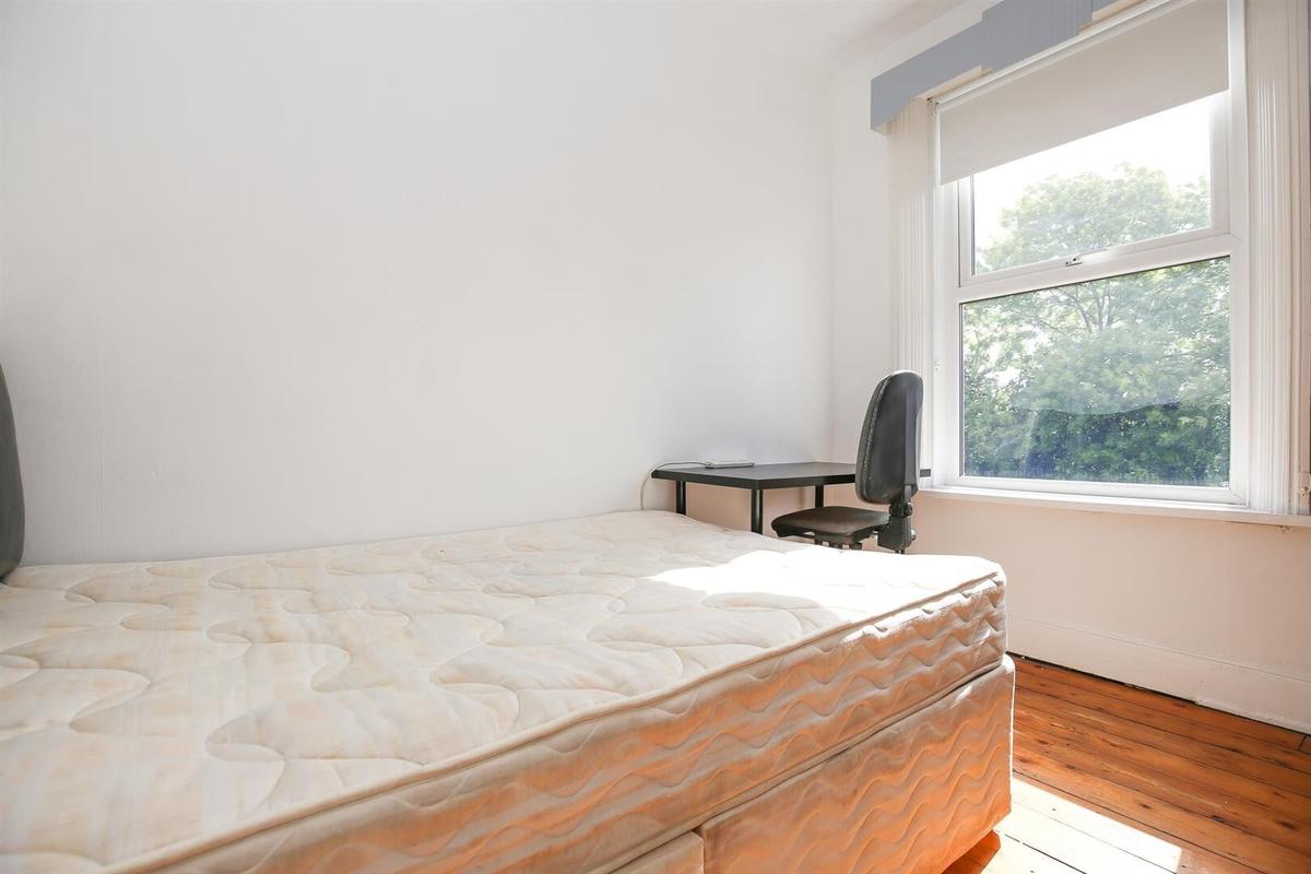 3 bedroom apartment for rent South View West, Newcastle, NE6 5PP UniHomes