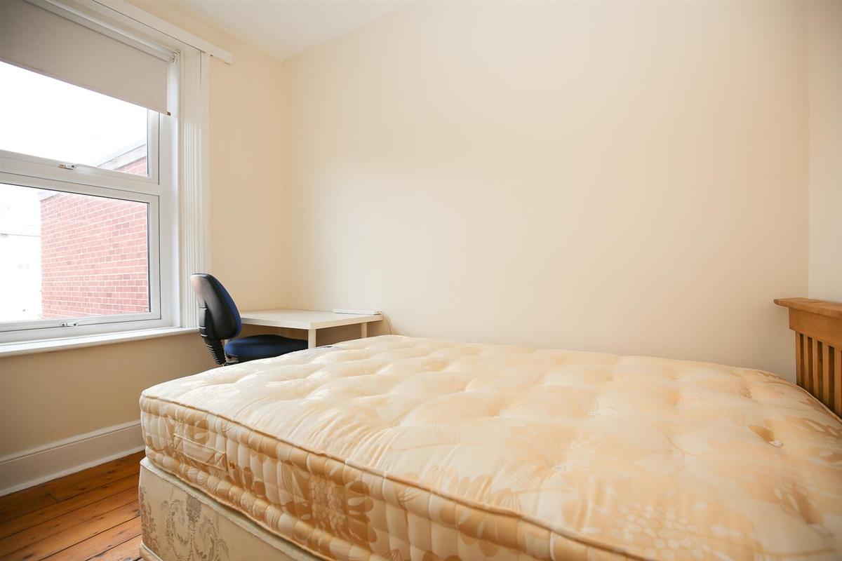 3 bedroom apartment for rent South View West, Newcastle, NE6 5PP UniHomes