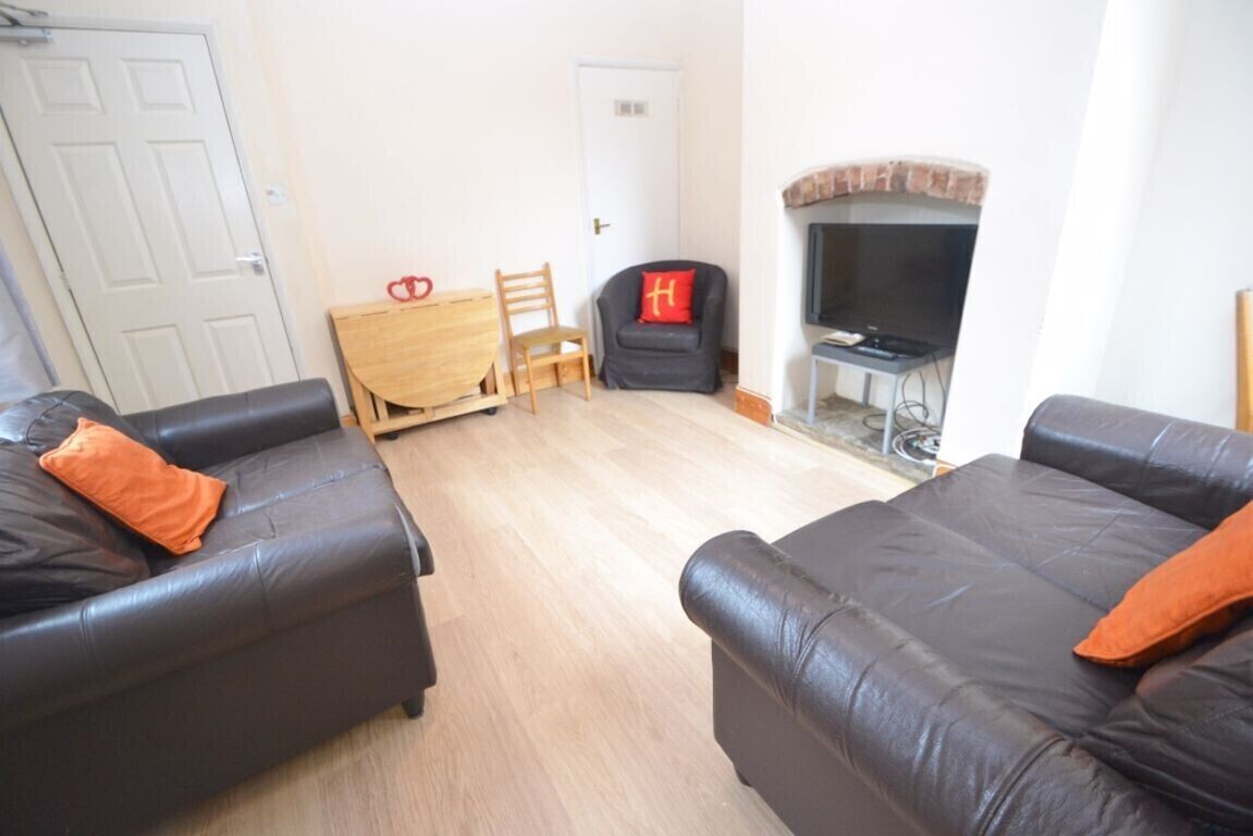 4 bedroom house for rent Dunkirk Road, Nottingham, NG7 2PH UniHomes