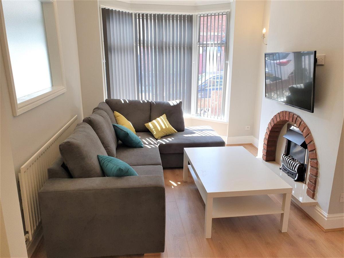 2 bedroom house for rent Sidmouth Street, Hull, HU5 2LB UniHomes