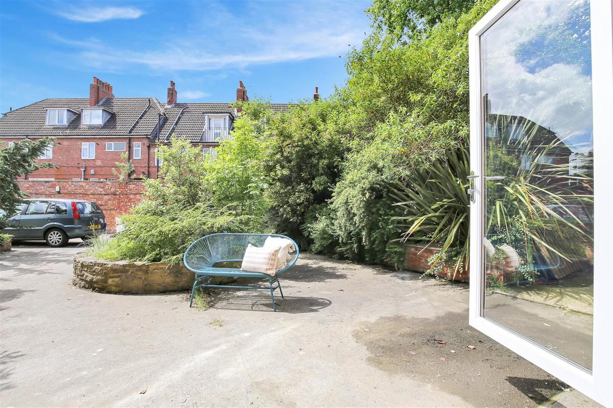 3 bedroom apartment for rent Spring Garden Lane, Newcastle, NE4 5TD