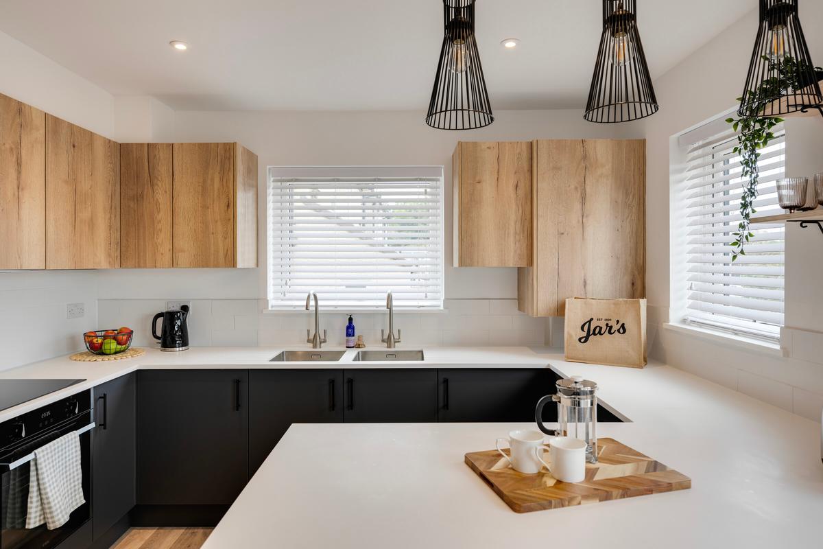 7 bedroom house for rent Mackie Avenue, Bristol, BS34 7ND UniHomes